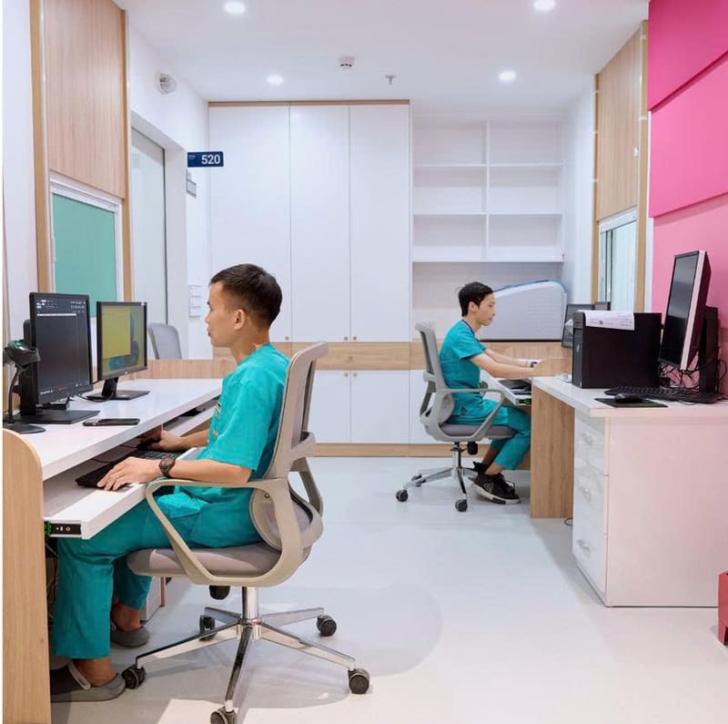 Khu tiếp nhận & hồ sơ